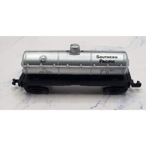 N Scale Speed Silver one dome Oil Tanker Car Southern Pacific SP 97732